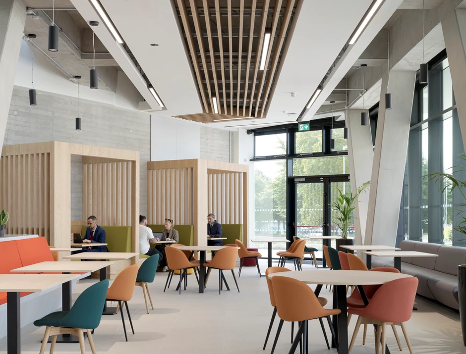 Modern ceiling installation