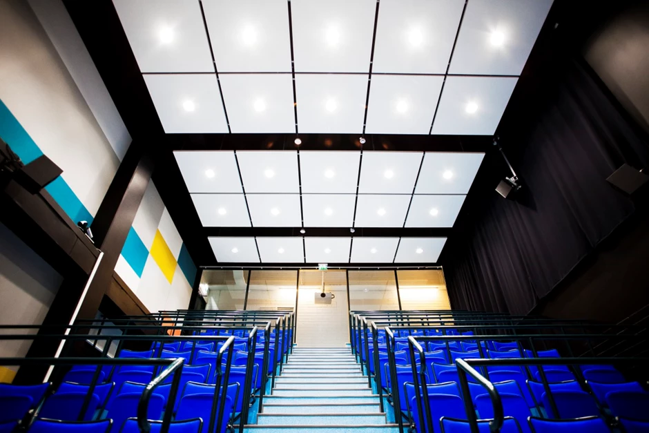 Modern ceiling installation